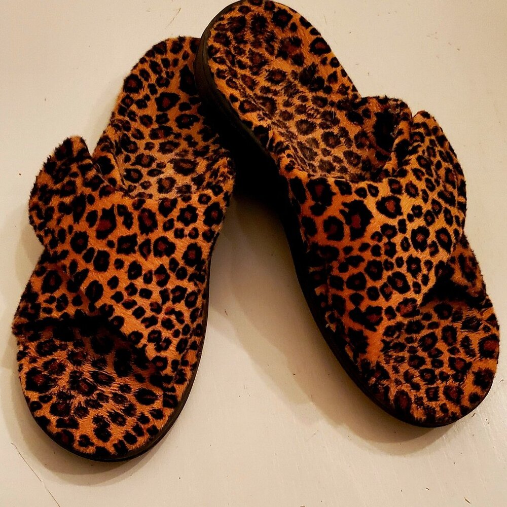 Women's Vionic Relax Slippers Natural Leopard Print Velcro Strap Size 8
